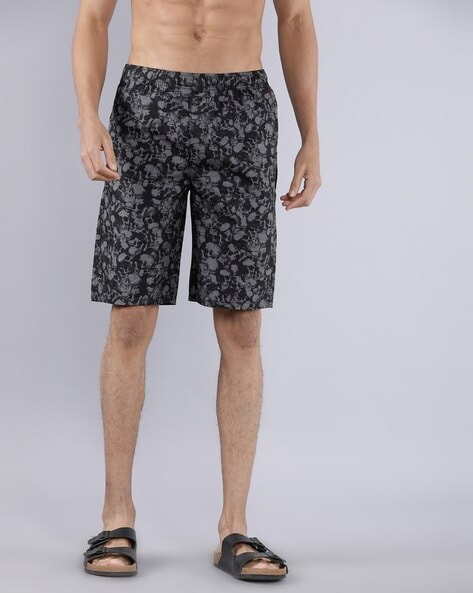 THE INDIAN GARAGE CO - Skull Print Flat-Front Shorts