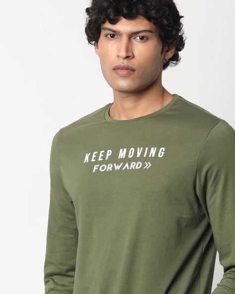 AJIO - Typographic Print Slim Fit Crew-Neck T-shirt