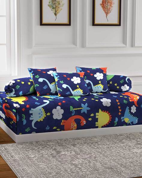 KLOTTHE - Graphic Printed Single Bedsheet With 2 Bolster Covers & 3 Cushion Covers