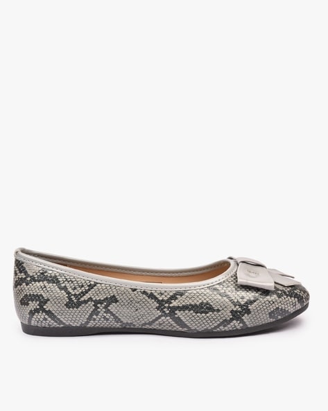 HI-ATTITUDE - Snake Print Embossed Ballerinas with Bow