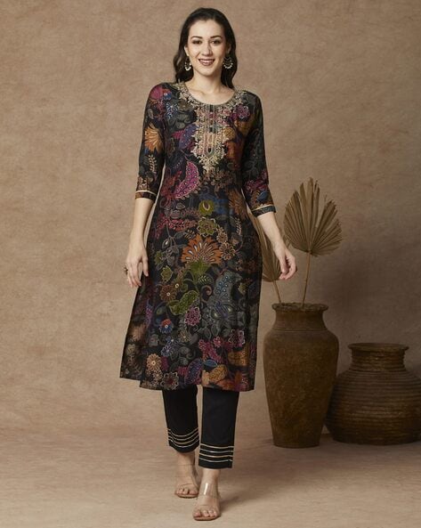 #FASHOR - Floral Printed Embroidered Muslin Silk Straight Fit Kurta