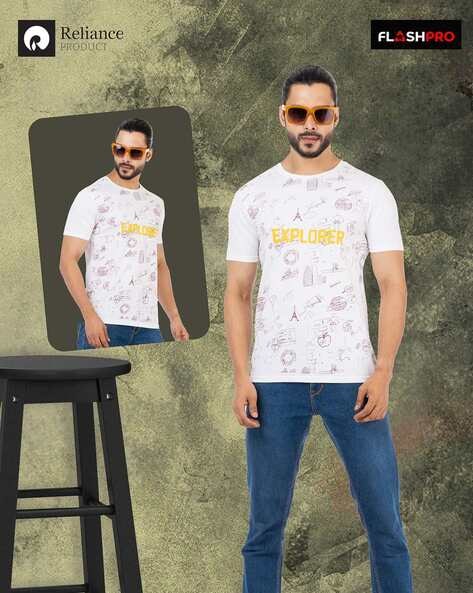 #FLASHPRO - Men Typographic Print Regular Fit Crew-Neck T-Shirt