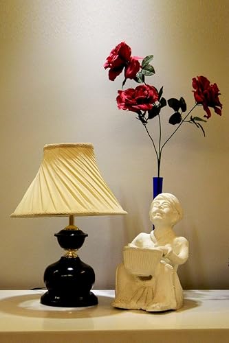 TUCASA Table LAMP with Pleated Shade