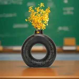 BENAVJI Pots for Plants Lightweight Ceramic Indoor Outdoor Plant Pots, Flower Pot Gamla Vase for Living Room, Balcony, Garden 6 Inch (Black, Pack of 1)