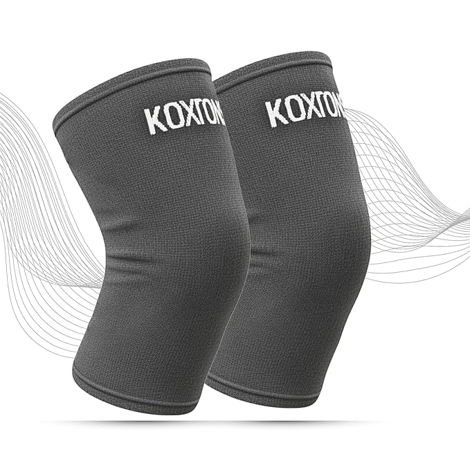 Knee Caps for Women and Knee Support for Men, Anatomically Designed with 3D Seamless & Angular Design for Enhanced Comfort and Support, Active Pro, Size M