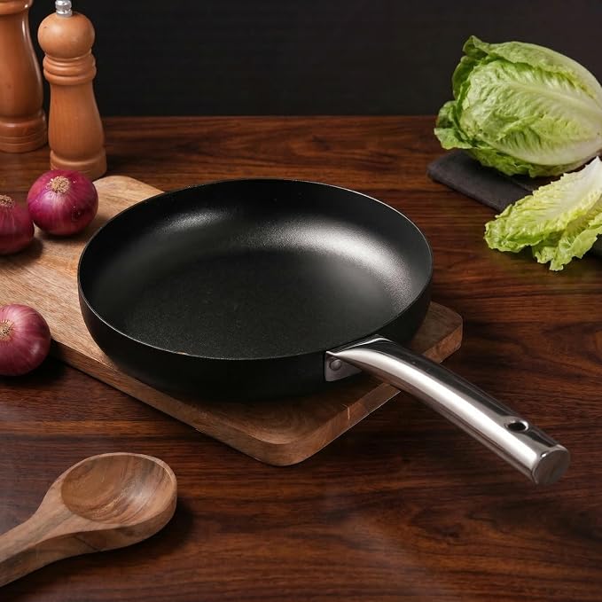Lifelong Carbon Steel (Iron) Fry Pan 24cm | High Heat Stir Fry & Searing Pan with Long Stainless Steel Handle | Naturally Seasoned Non-Stick Surface | Induction & Gas Compatible | Lightweight Build