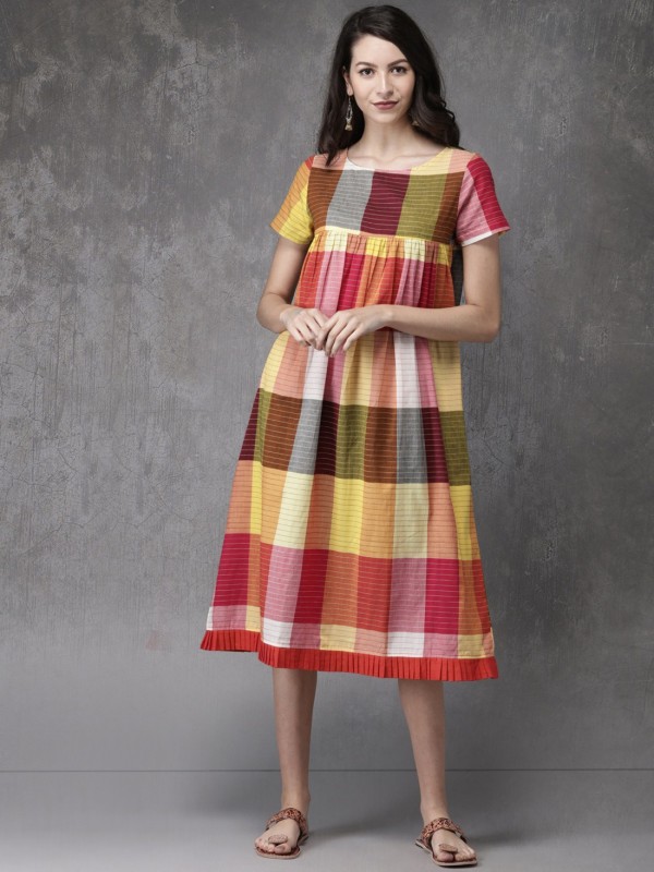 Under ₹ 499 + 10% Off Kurtas & Kurtis