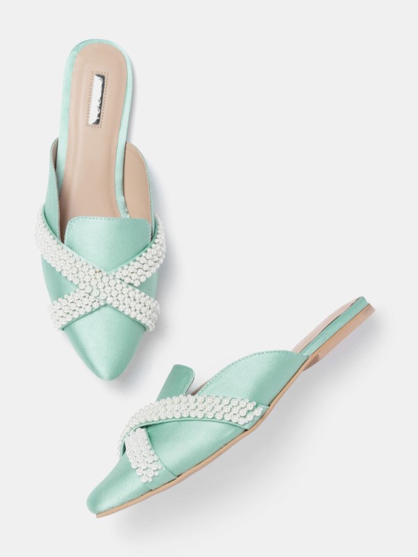 Upto 70%  Off+Extra 5%  Catwalk, PUMA & more