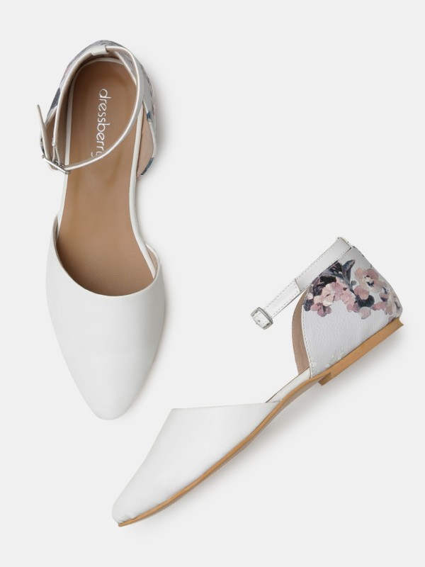 Upto 70%  off+Extra 5%  Bata, Carlton London & more