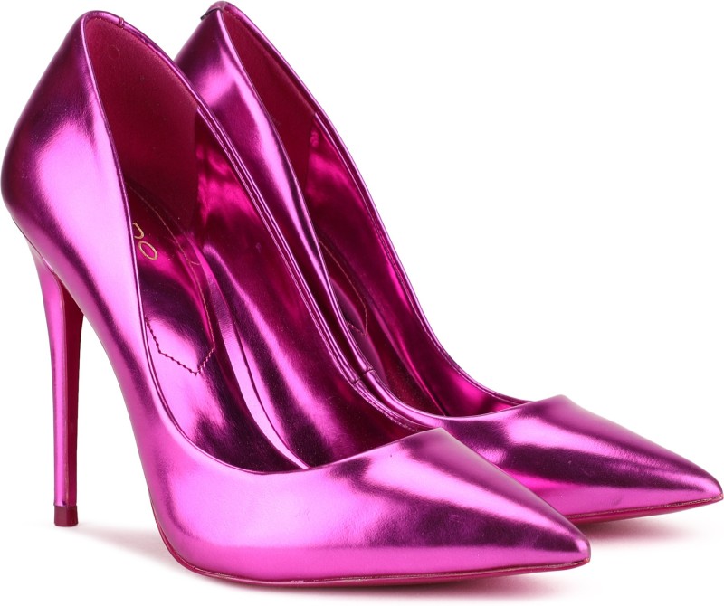 Upto 70%  Off+Extra 5%  Bata, Carlton London & more