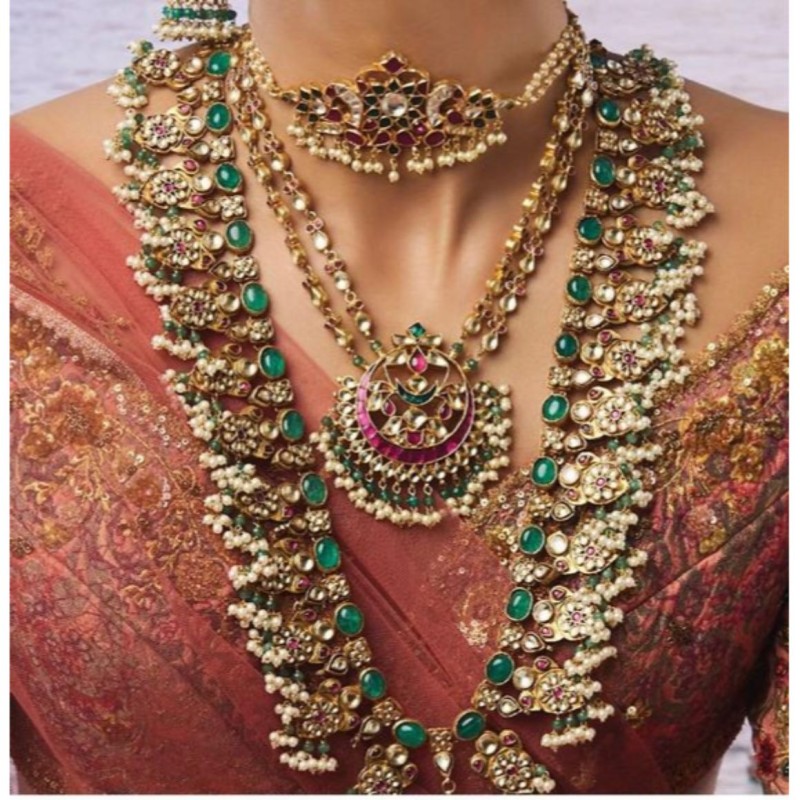 Upto 70% +Extra 10% Off Jewellery & Handbags