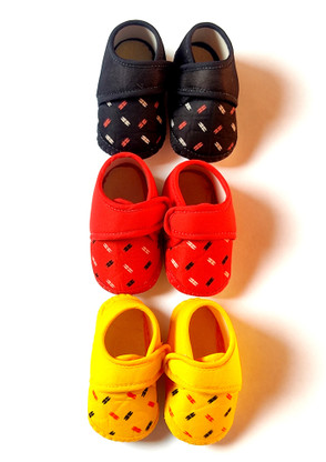 FLEXAA Booties  (Toe to Heel Length - 11 cm, Multicolor)