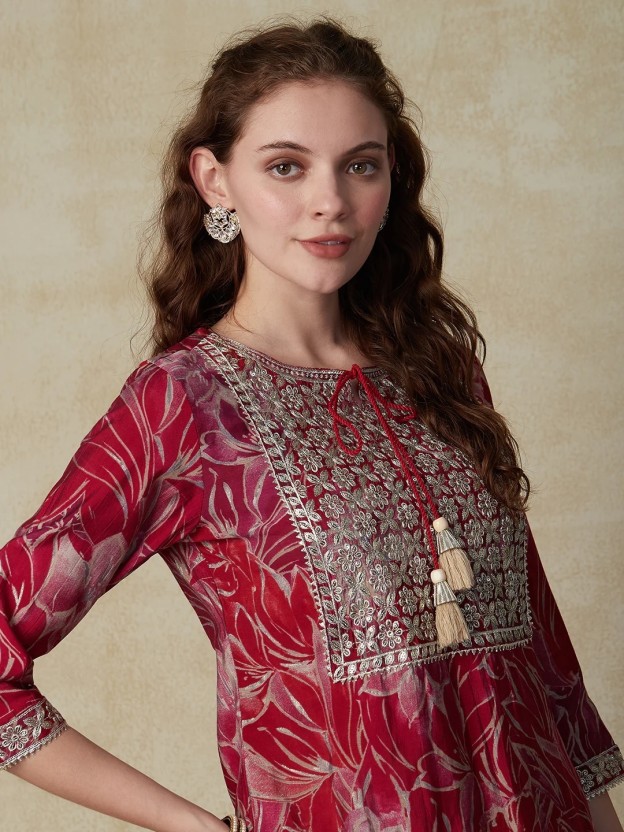 Women Printed Viscose Rayon Straight Kurta  (Red)