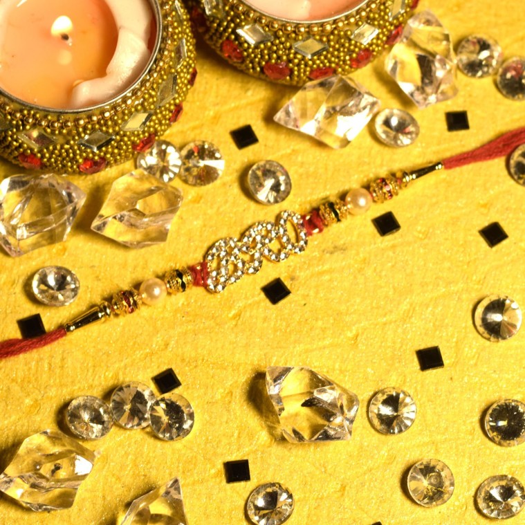 Designer Chawal Roli Pack, Rakhi  Set  (2)