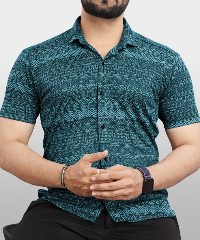 Men Regular Fit Printed Spread Collar Casual Shirt
