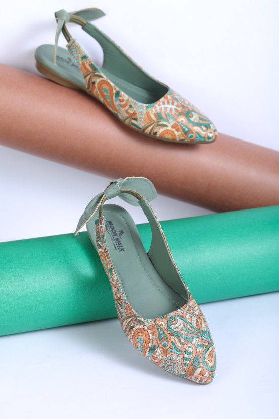 Women Green Bellies Sandal