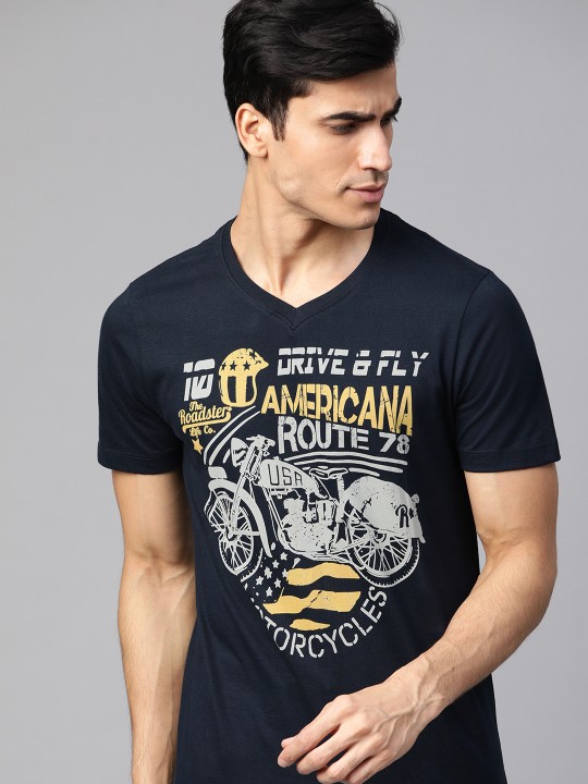 Roadster - Men Navy Blue & Yellow Printed Round Neck T-shirt