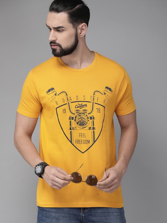 Roadster - Men Yellow Printed Round Neck Pure Cotton T-shirt