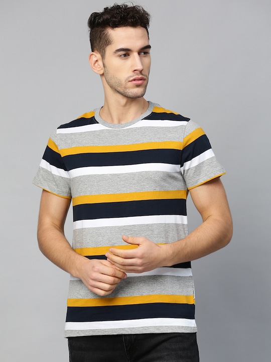 Roadster - Men Grey Melange & Navy Blue Striped Round Neck T-shirt