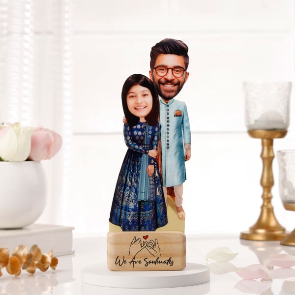 Personalized Indian Wedding Caricature with Wooden Stand - Personalized Indian Wedding Caricature with Wooden Stand