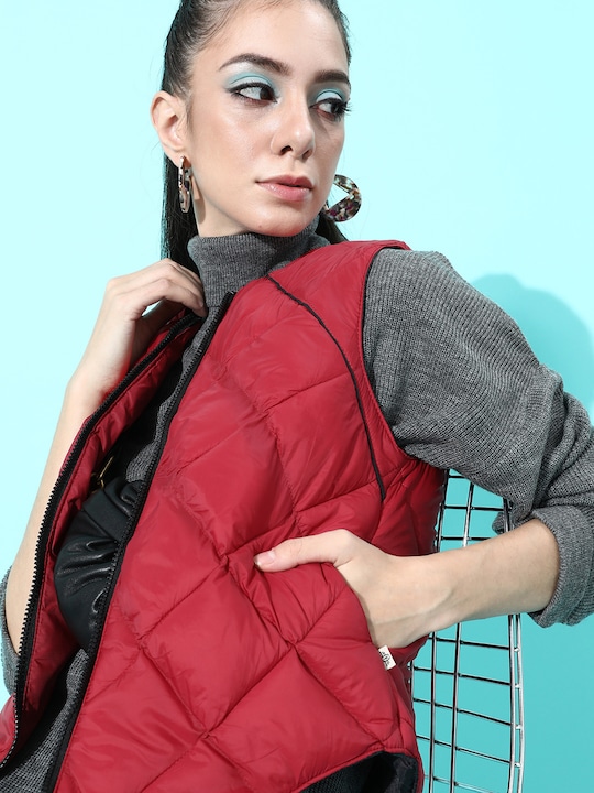 Roadster - Women Gorgeous Red Solid Gilet Jacket