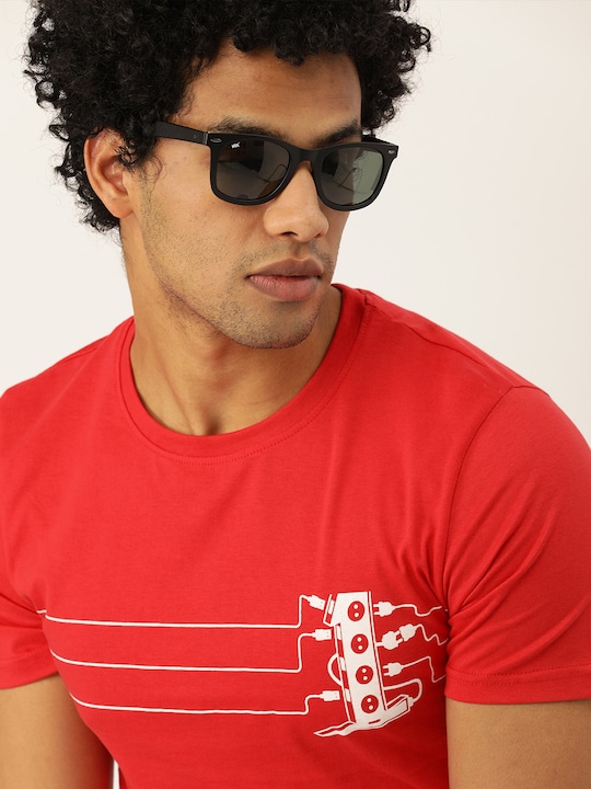 SINGLE - Men Red Printed Slim Fit Pure Cotton T-shirt