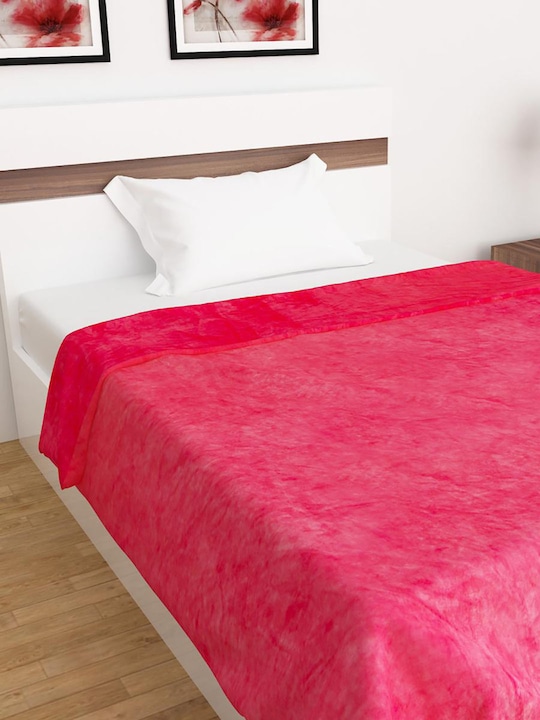 Home Centre - Red Solid 210 GSM Summer Single Bed Comforter