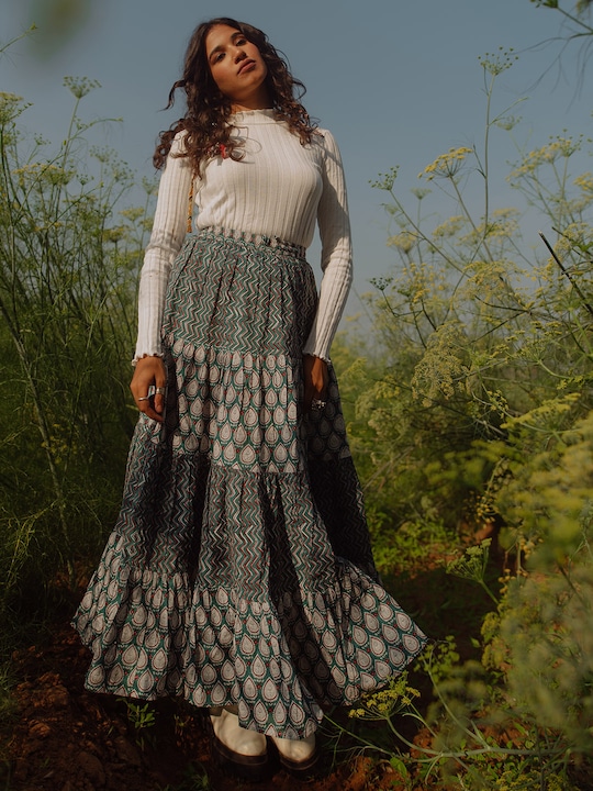 anayna - Anayna Women Blue And White Printed Cotton Tiered Long Skirt
