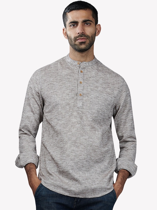 VASTRADO - Men Grey Mandarin Collar Kurta