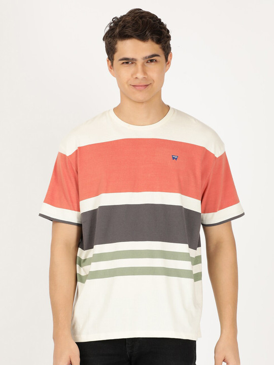 Wrangler - Men Colourblocked Cotton T-shirt