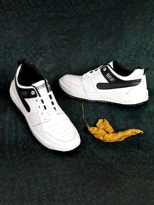 aadi - Men Colourblocked Perforated Lightweight Sneakers
