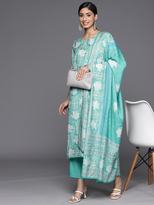 Libas - Floral Printed Regular Kurta with Trousers & With Dupatta
