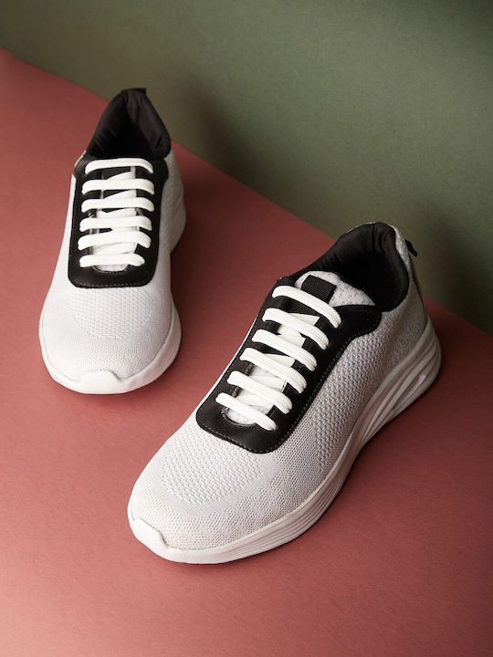 HIGHLANDER - Men Woven Design Fly-Knit Lace-Up Sneakers