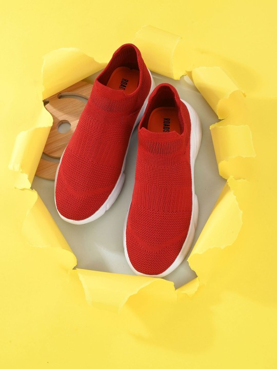 Roadster - The Lifestyle Co. Men Lightweight Casual Slip-On Sneakers