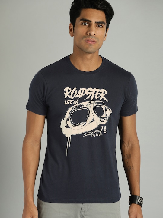 Roadster - Men Navy Blue & Beige Printed Round Neck T-shirt