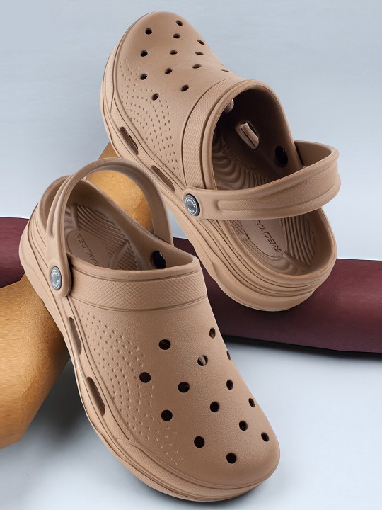 Red Tape - Men Self Design Clogs