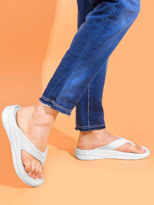 HRX by Hrithik Roshan - Men White Rubber Thong Flip-Flops