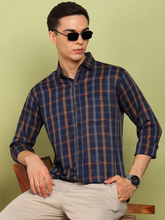 encore by INVICTUS - Men Checked Spread Collar Cotton Casual Shirt