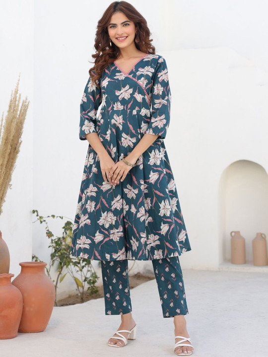 Janasya - Women Blue Floral Printed A-Line Pure Cotton Kurti With Trousers Kurta Set