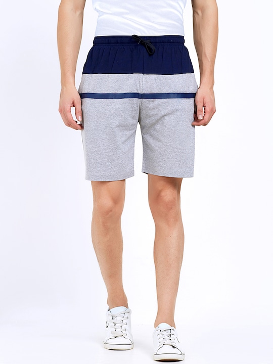 Maniac - Men Grey Printed Slim Fit Regular Shorts