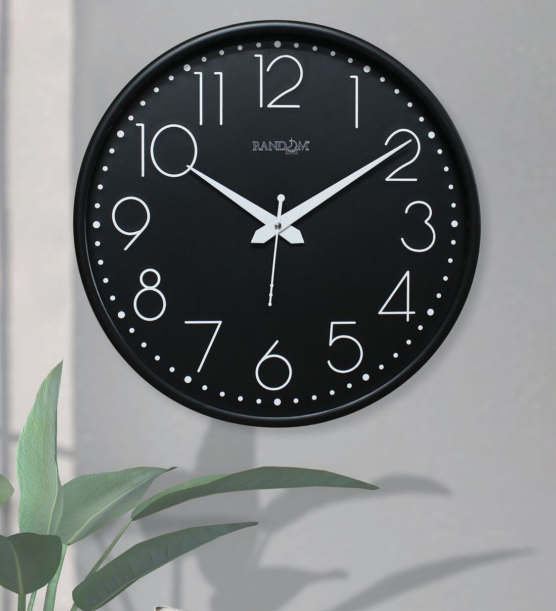 Black Plastic Embossed Modern Wall Clock, By Random