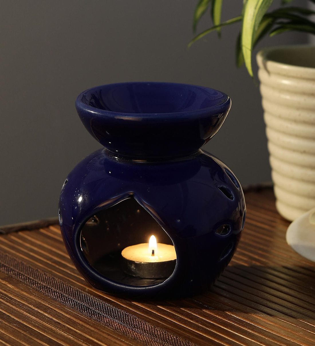 Blue Ceramic Aroma Candle DiffuserShare By Cdi