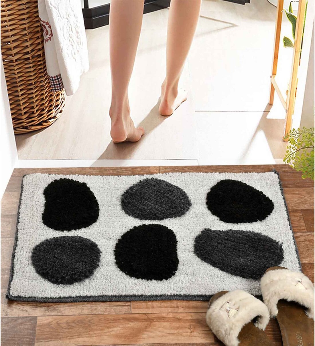 Grey Abstract Microfiber 24x16 Inches Bath MatShare By Fine Tex World