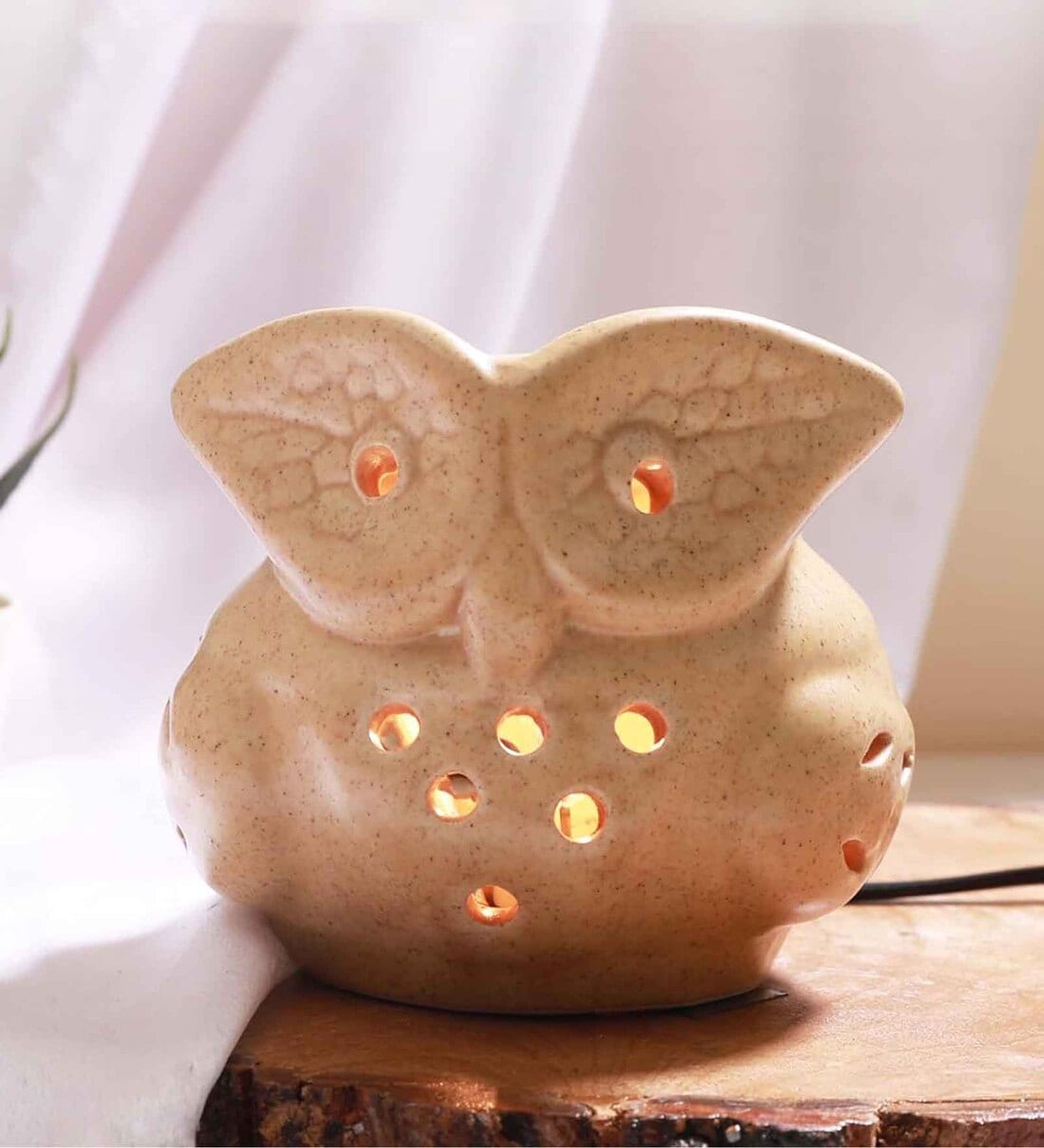 Brown Electric Ceramic Owl DiffuserShare By Aromahpure
