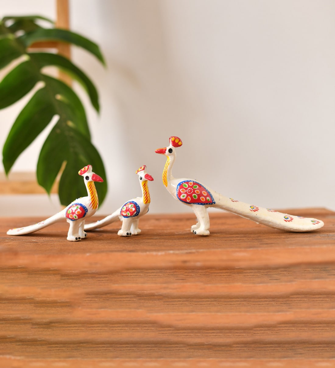 (Pack of 3) Handpainted Peacock Paper Mache Bird FigurinesShare By Fashion Bizz