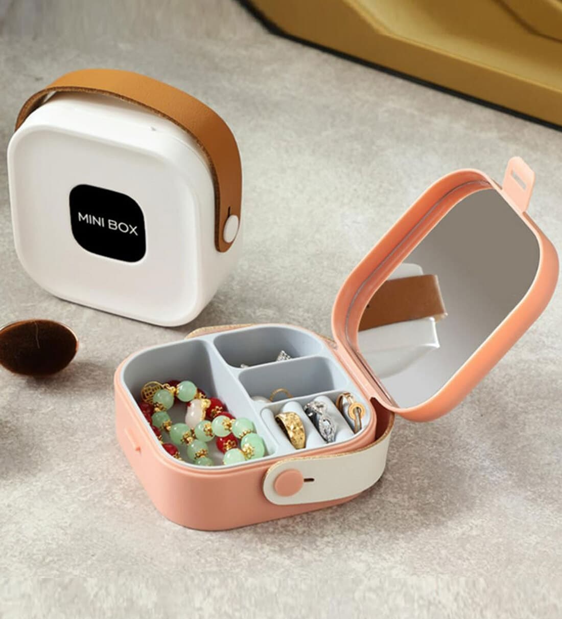 Portable Travel Jewellery Organizer with Multiple Compartments (Assorted Color)Share By Wens