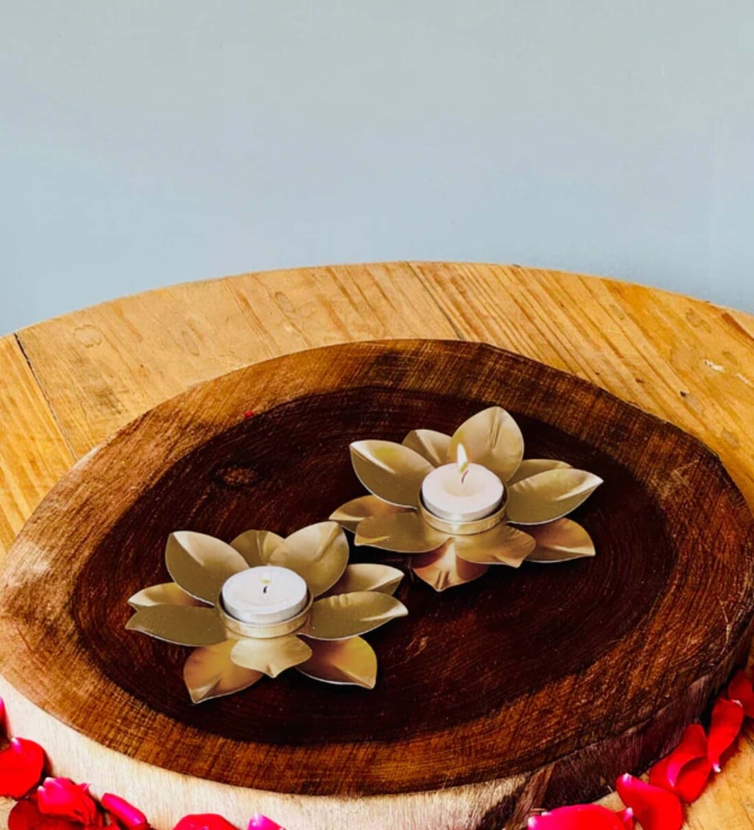 Lotus Metal Tealight Holder for Home Decor (Golden)Share By Wens