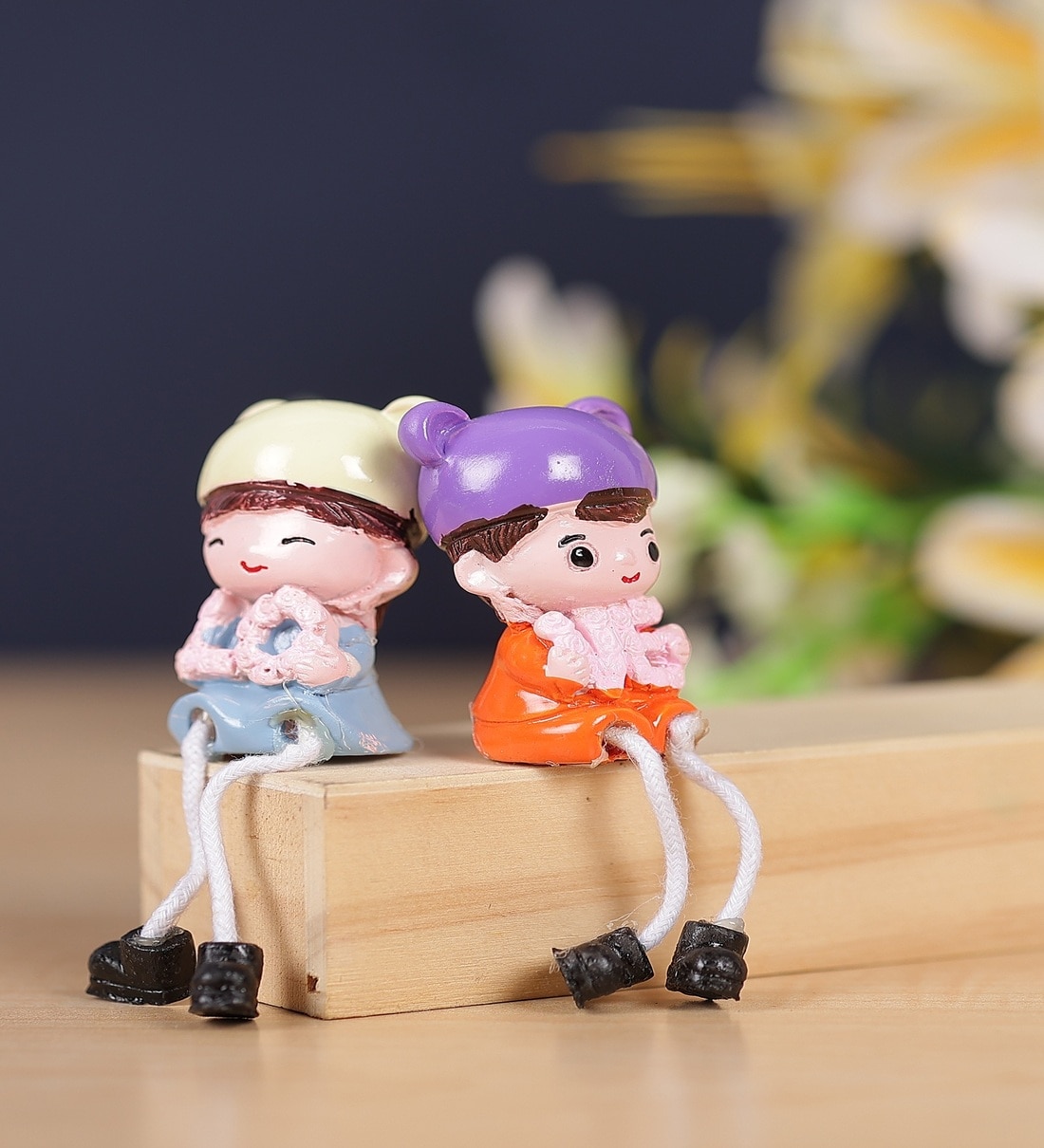 Love Couple Hanging MiniaturesShare By Chocozone