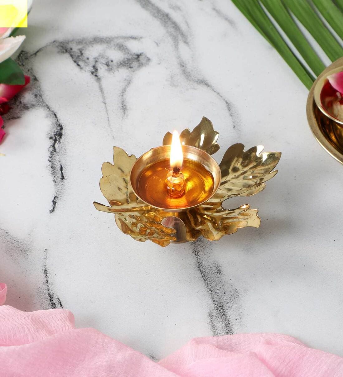 Maple Leaf Brass DiaShare By Amaya Decors