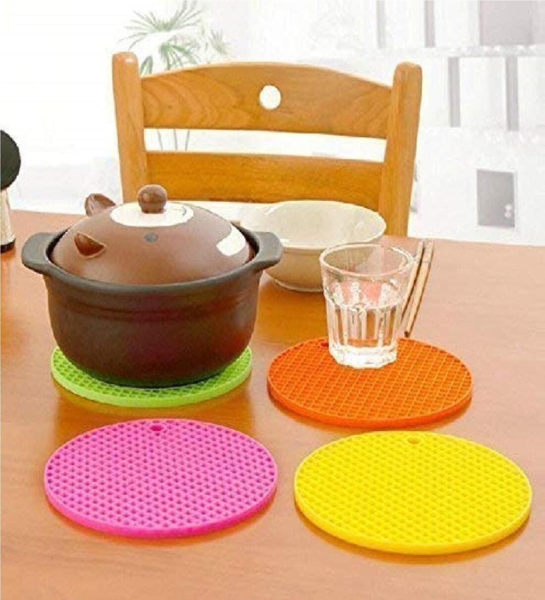 Silicon Hot Pot Mat,Trivet Mat,Multipurpose Heat Resistance Non-Slip Round Silicon Honeycomb Rubber Hot Pot Pad for Kitchen and Dinning Table Set of-2 (Multicoloured)Share By 5 Needs
